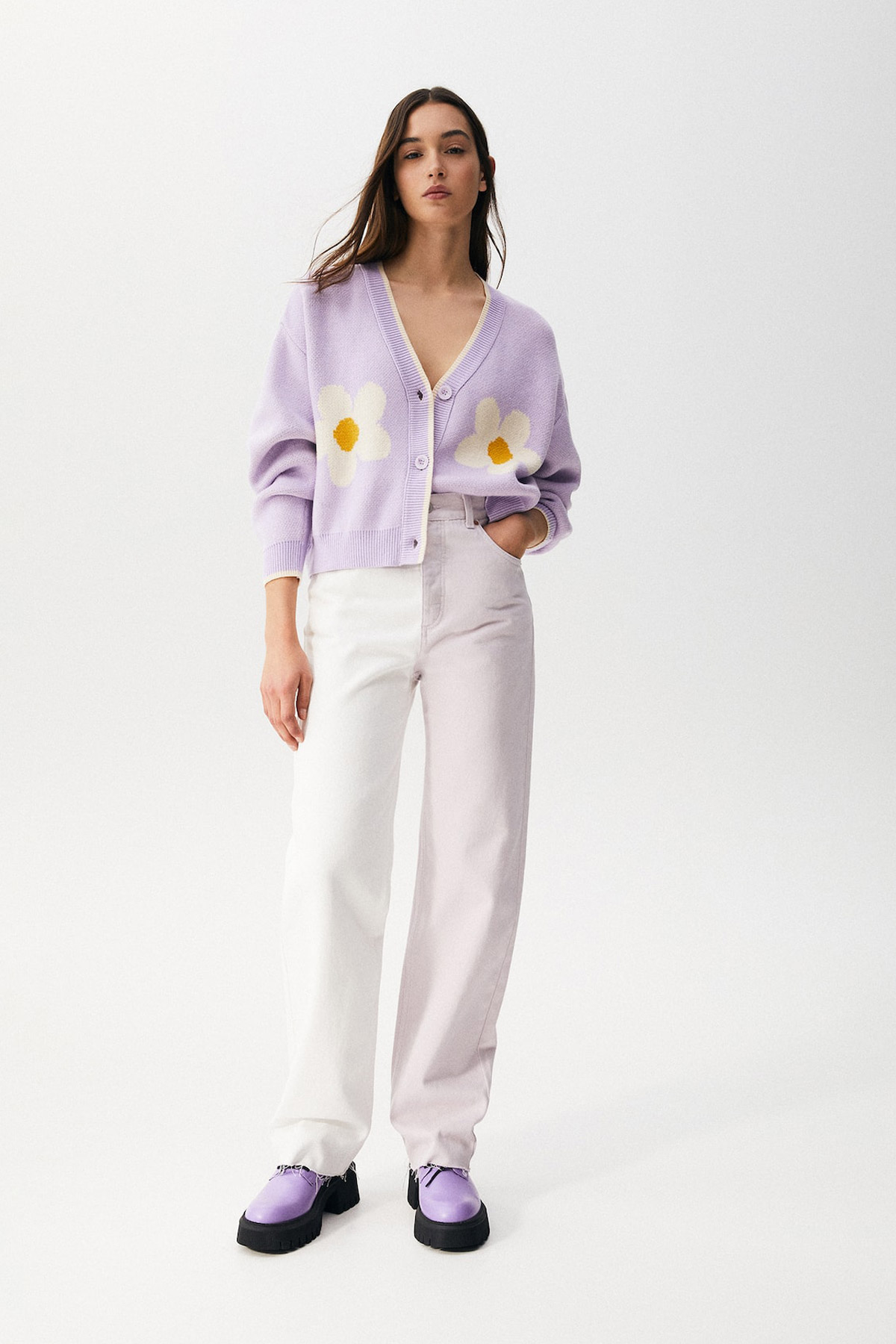 Daisy Jacquard Knit Cardigan - Imagen 4